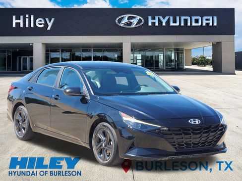 Certified 2023 Hyundai Elantra SEL w/ Cargo Package image 1