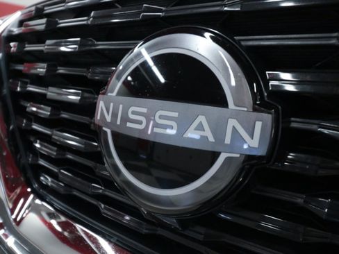 Used 2022 Nissan Rogue SV w/ SV Premium Package FWD image 37