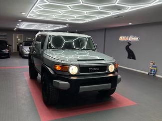 Used 2007 Toyota FJ Cruiser Sport Utility 2D video 1