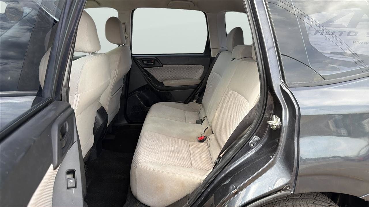 Used 2017 Subaru Forester 2.5i AWD/4WD image 19