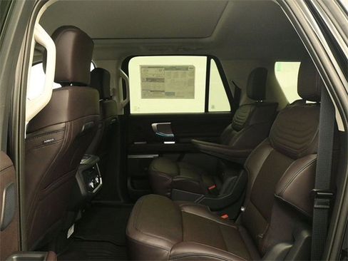 New 2025 Ford Expedition Max Platinum w/ Platinum Ultimate Package image 10