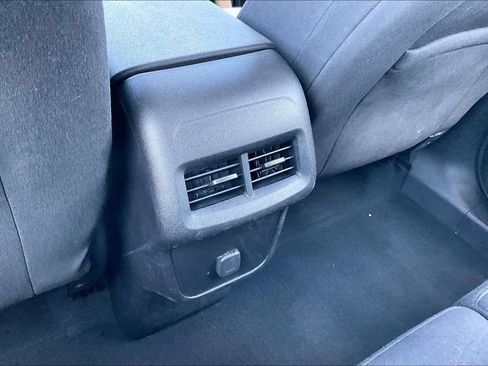 Used 2018 Chevrolet Equinox LS w/ LPO, Protection Package AWD/4WD image 11