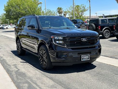 New 2026 Ford Expedition Platinum w/ Stealth Performance Package AWD/4WD image 10