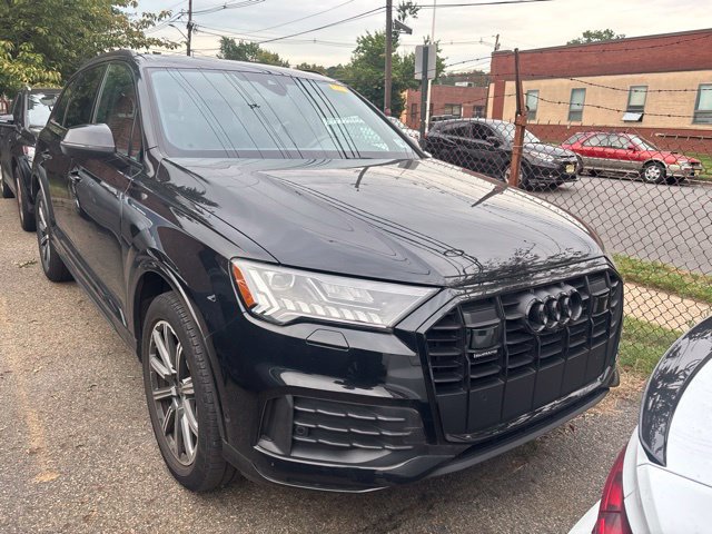 Used 2023 Audi Q7 2.0T Premium Plus w/ Premium Plus Package AWD/4WD image 11