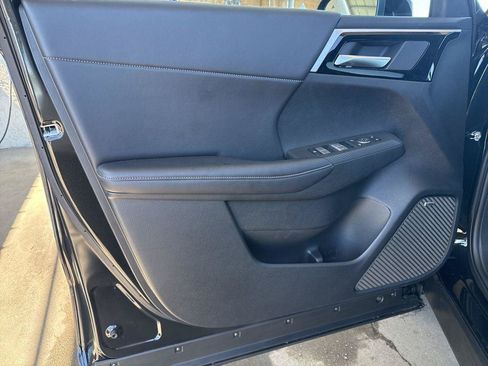 New 2026 Mitsubishi Outlander LE FWD image 28