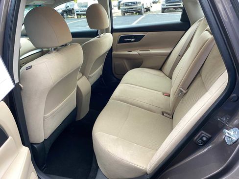 Used 2015 Nissan Altima 2.5 SV image 10