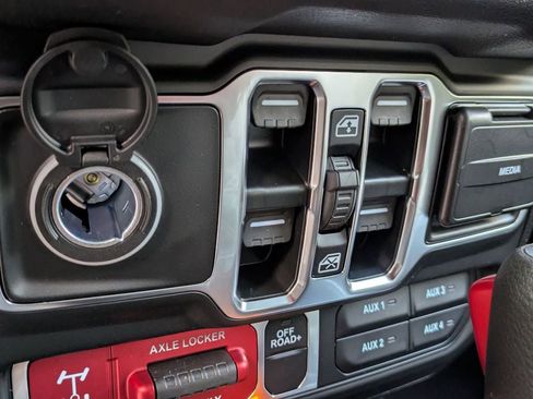 New 2026 Jeep Wrangler Unlimited Sport image 11