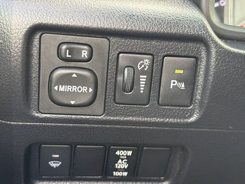 Used 2016 Toyota 4Runner Limited image 28