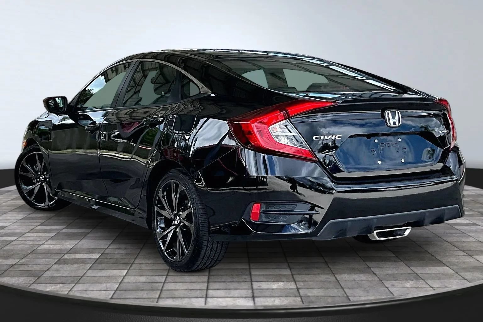 Used 2019 Honda Civic Sport image 4