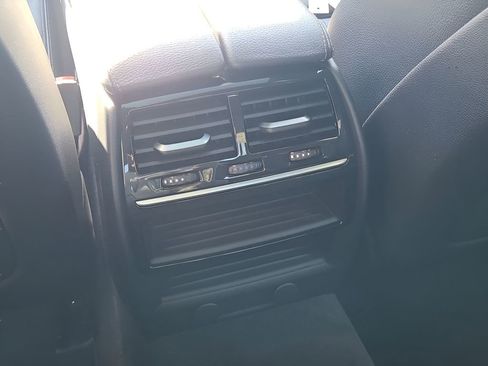 Used 2019 BMW 530i w/ Convenience Package image 25