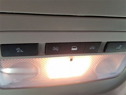 Used 2017 Chevrolet Colorado Z71 image 24