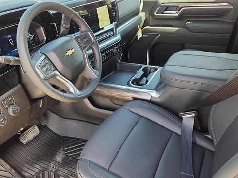 New 2026 Chevrolet Silverado 3500 LTZ w/ LTZ Premium Package AWD/4WD image 7
