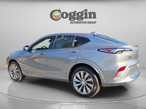 New 2026 Buick Envista Avenir image 3