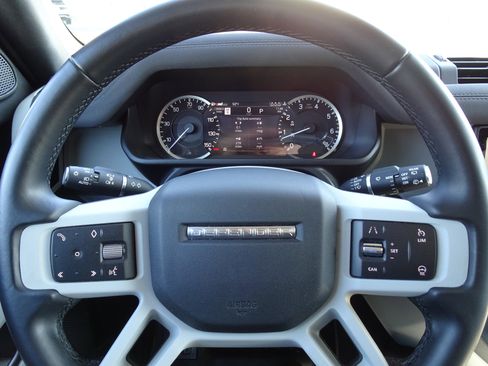 Certified 2023 Land Rover Defender 110 SE image 29