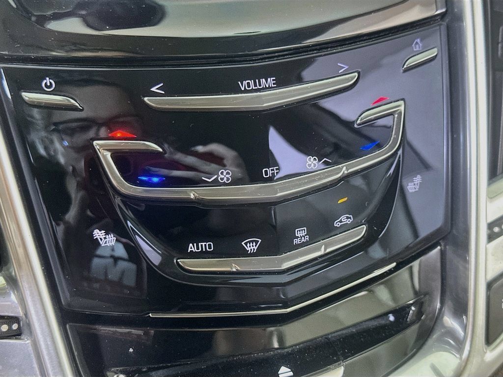Used 2014 Cadillac SRX Luxury FWD image 29