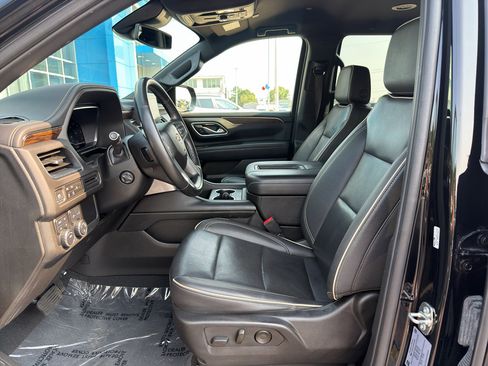Used 2024 Chevrolet Tahoe Premier AWD/4WD image 21