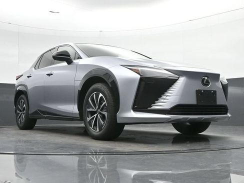 Certified 2024 Lexus RZ 300e Premium w/ Accessory Package (Z1) FWD image 10