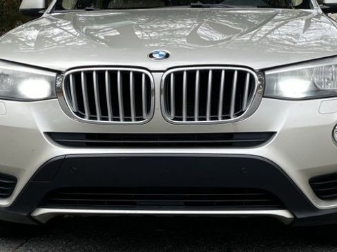 Used 2017 BMW X3 xDrive28i image 4