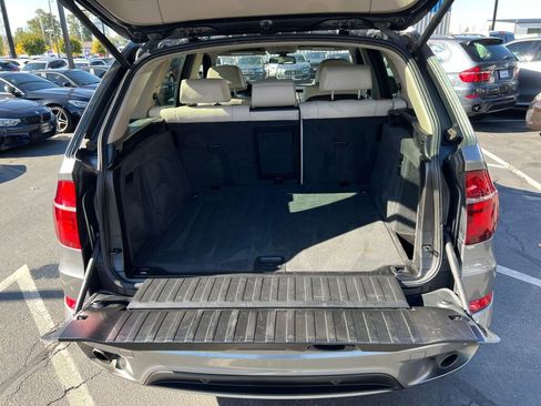Used 2012 BMW X5 xDrive35i image 10