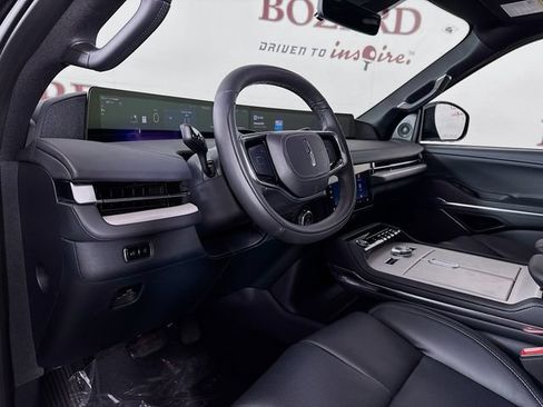 New 2026 Lincoln Navigator Reserve w/ Jet Appearance Package AWD/4WD image 9