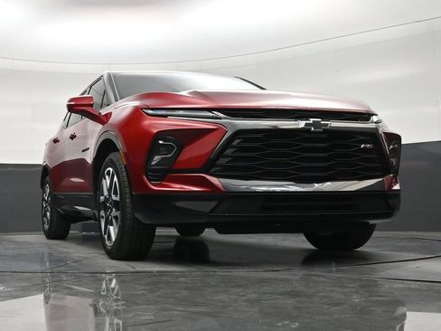 Used 2025 Chevrolet Blazer RS FWD image 27