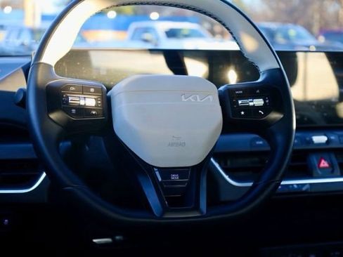 Used 2025 Kia K4 GT-Line w/ GT-Line Premium Package image 31