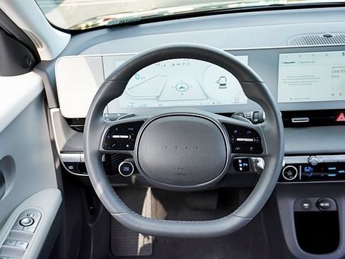 Certified 2024 Hyundai Ioniq 5 SEL RWD image 19