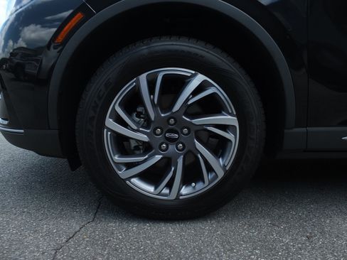 Used 2023 Lincoln Corsair FWD image 9