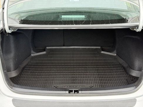 Used 2023 Toyota Corolla LE image 9