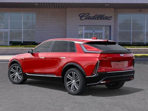 New 2026 Cadillac Lyriq Luxury image 3