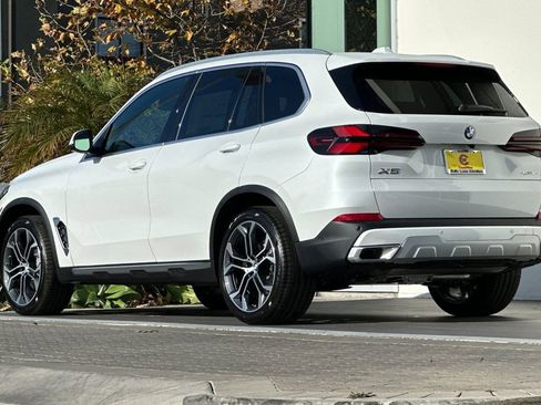 New 2026 BMW X5 xDrive40i image 5