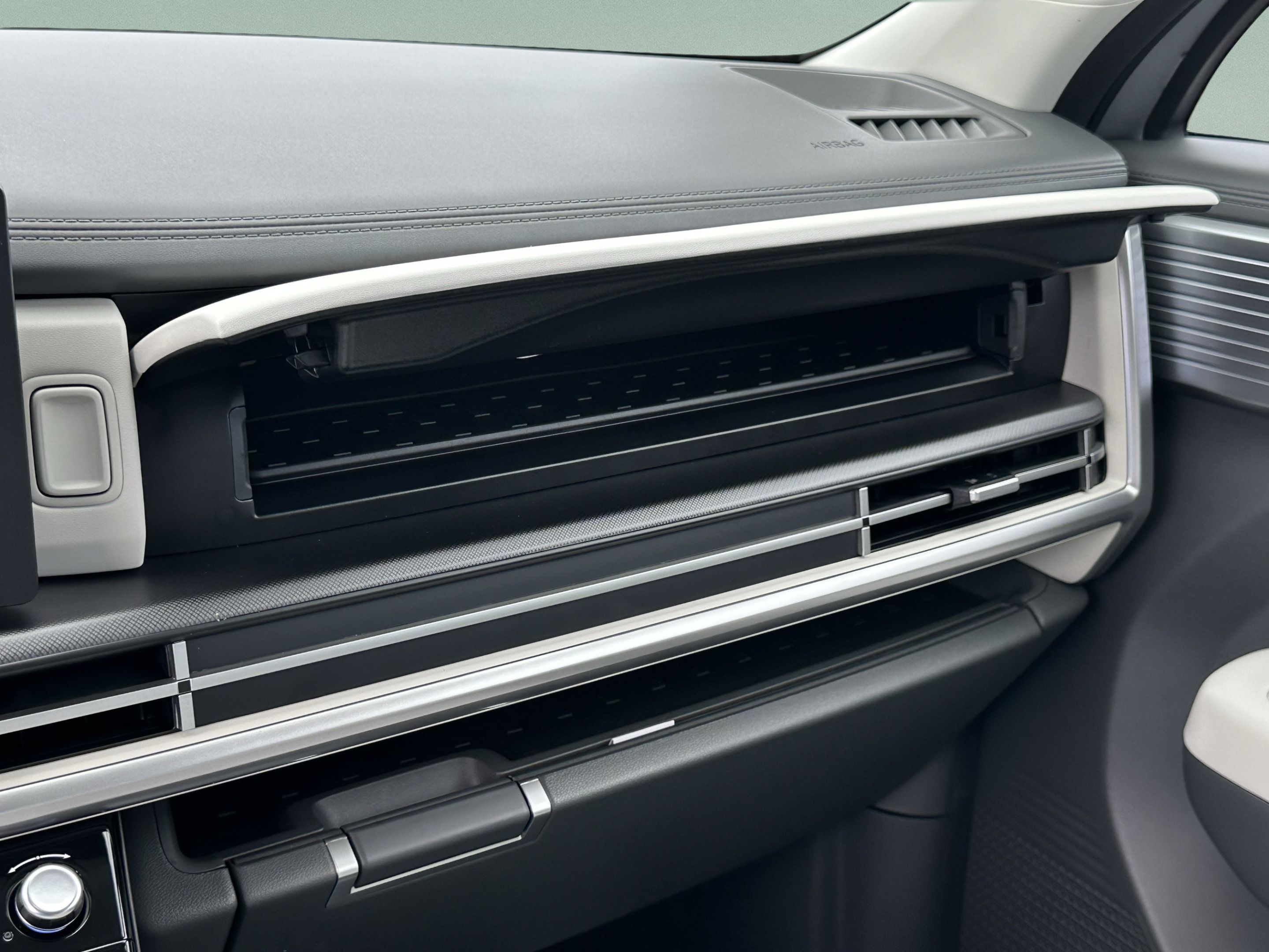 New 2027 Hyundai Santa Fe SE FWD image 30
