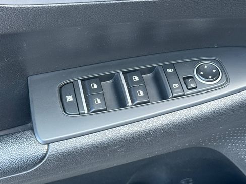 Used 2023 Kia Forte LXS FWD image 14
