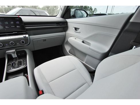 Certified 2026 Hyundai Kona SE FWD image 12