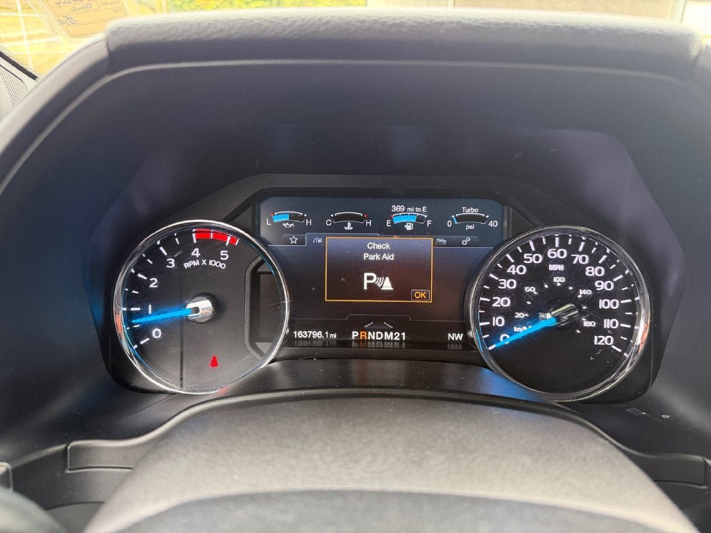 Used 2017 Ford F350 Platinum w/ Platinum Ultimate Package AWD/4WD image 15