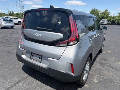 Used 2024 Kia Soul LX w/ Option Group 015 FWD image 7
