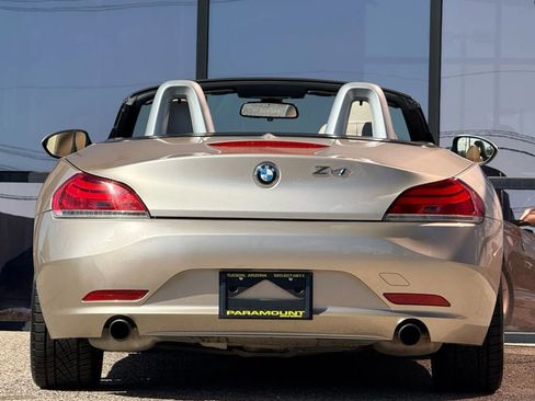 Used 2011 BMW Z4 sDrive35i image 18