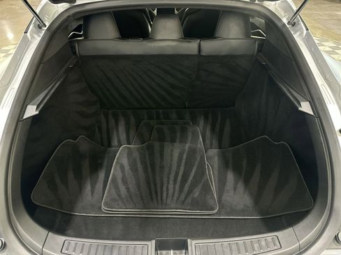 Used 2016 Tesla Model S 70 image 30