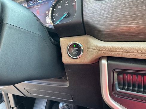 Used 2024 Ford Expedition Limited image 28