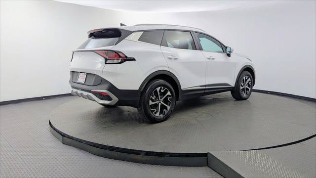 Used 2023 Kia Sportage EX AWD/4WD image 8