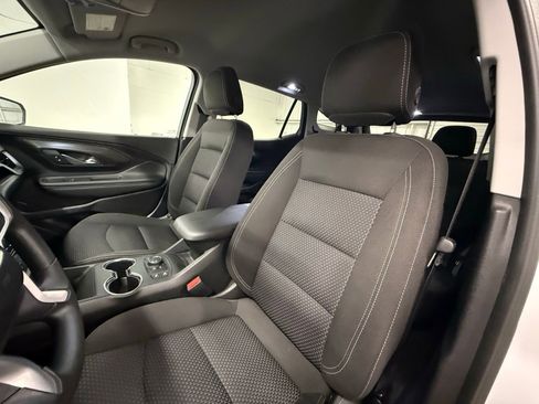 Used 2024 GMC Terrain SLE w/ Driver Convenience Package FWD image 20