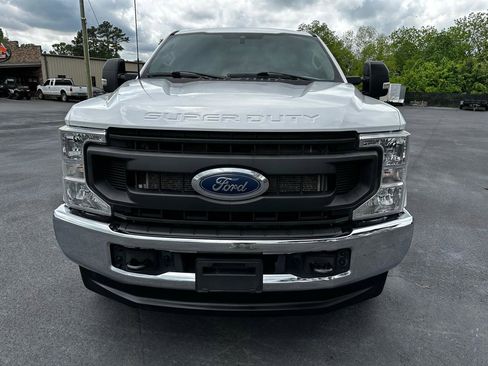 Used 2022 Ford F250 XL w/ Power Equipment Group AWD/4WD image 3
