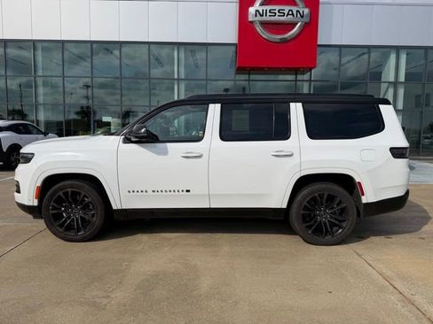 Used 2024 Jeep Grand Wagoneer Series II w/ Quick Order Packagew 28T image 2