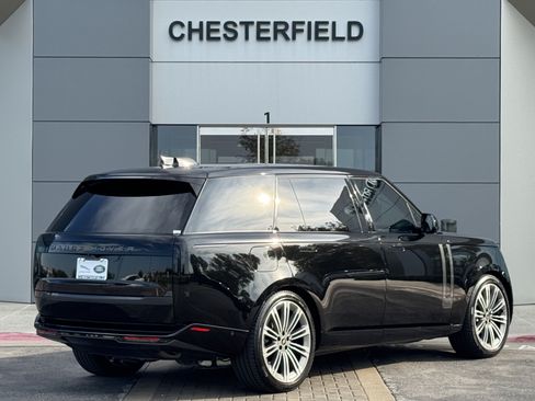 Certified 2025 Land Rover Range Rover Long Wheelbase SE AWD/4WD image 2