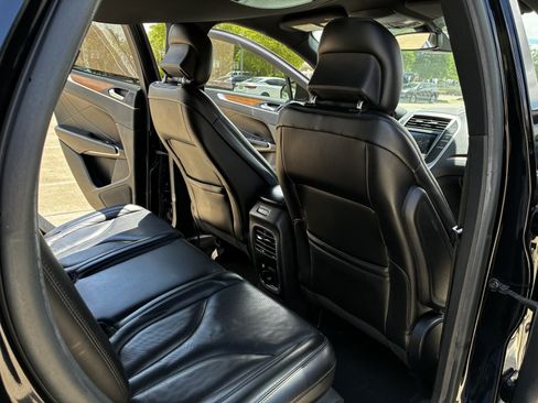 Used 2019 Lincoln MKC Reserve w/ MKC Climate Package FWD image 21