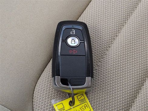 Certified 2023 Ford Edge SE image 27