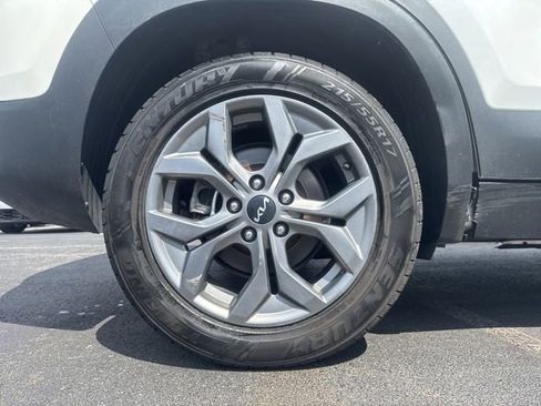 Used 2024 Kia Seltos S AWD/4WD image 16