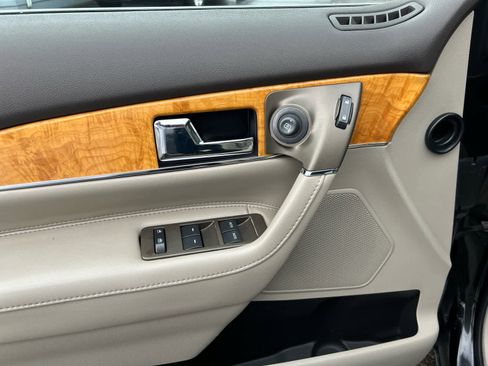 Used 2013 Lincoln MKX AWD image 10