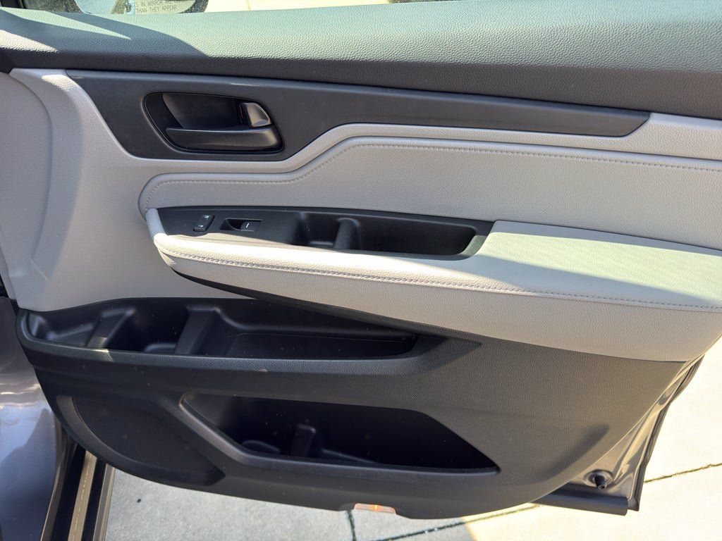 Used 2024 Honda Odyssey EX-L image 32