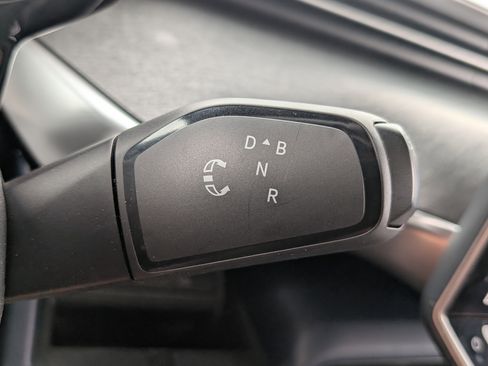 Used 2025 Volkswagen ID. Buzz Pro S Plus RWD image 33